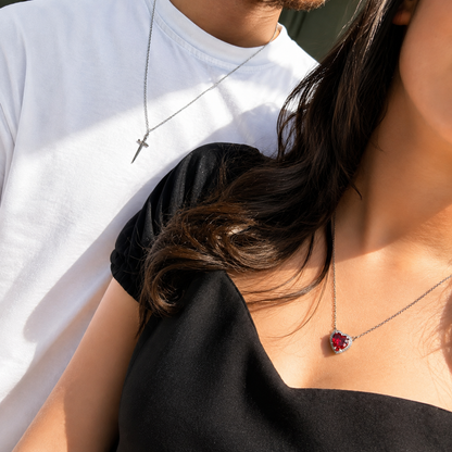 Collar Para Compartir Corazón Y Daga